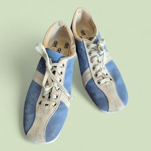 Vinrage Blue Suede Hush Puppies Bowling Shoes Womens 9